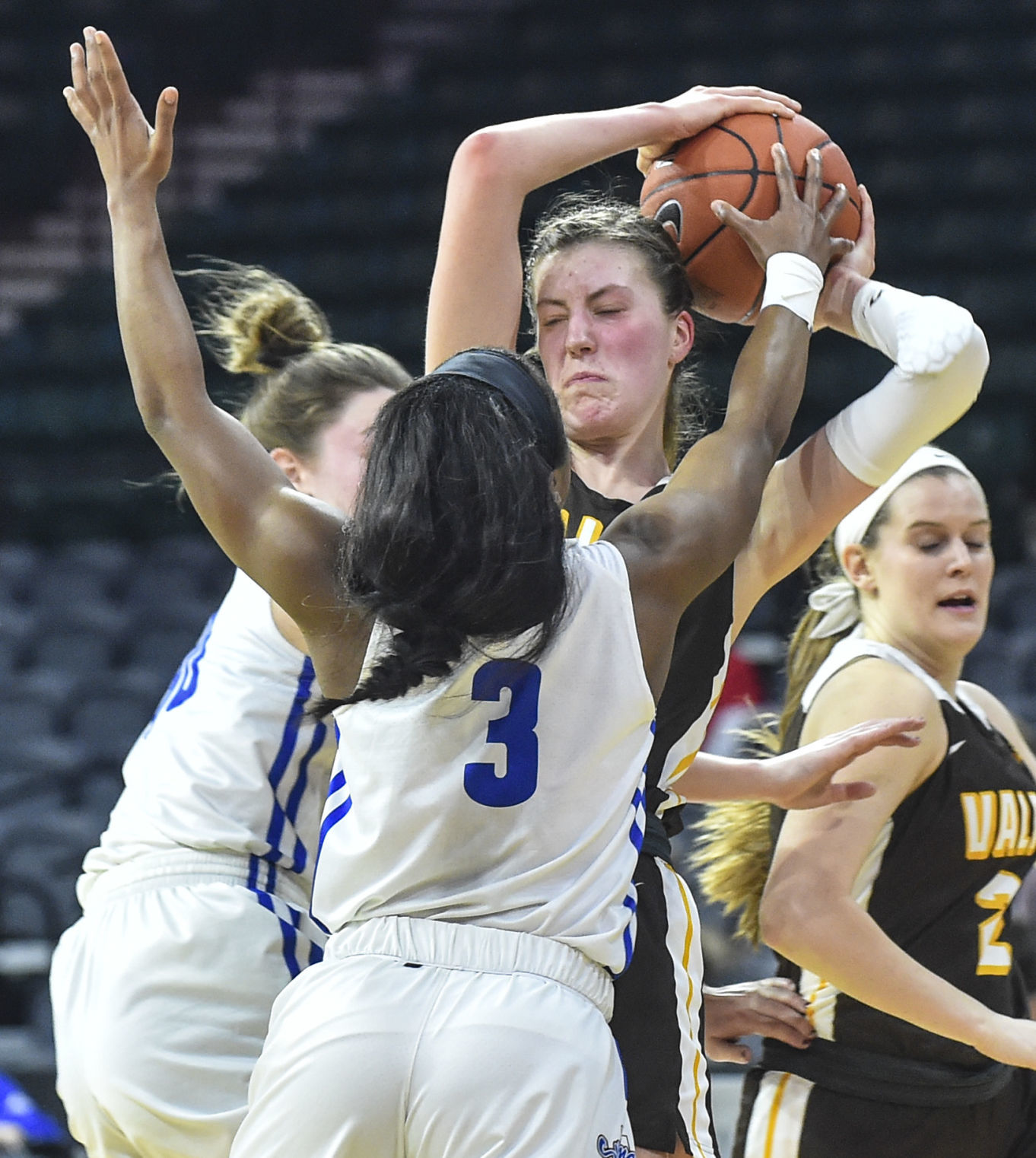 031519-mda-spt-missourihoops-24.jpg